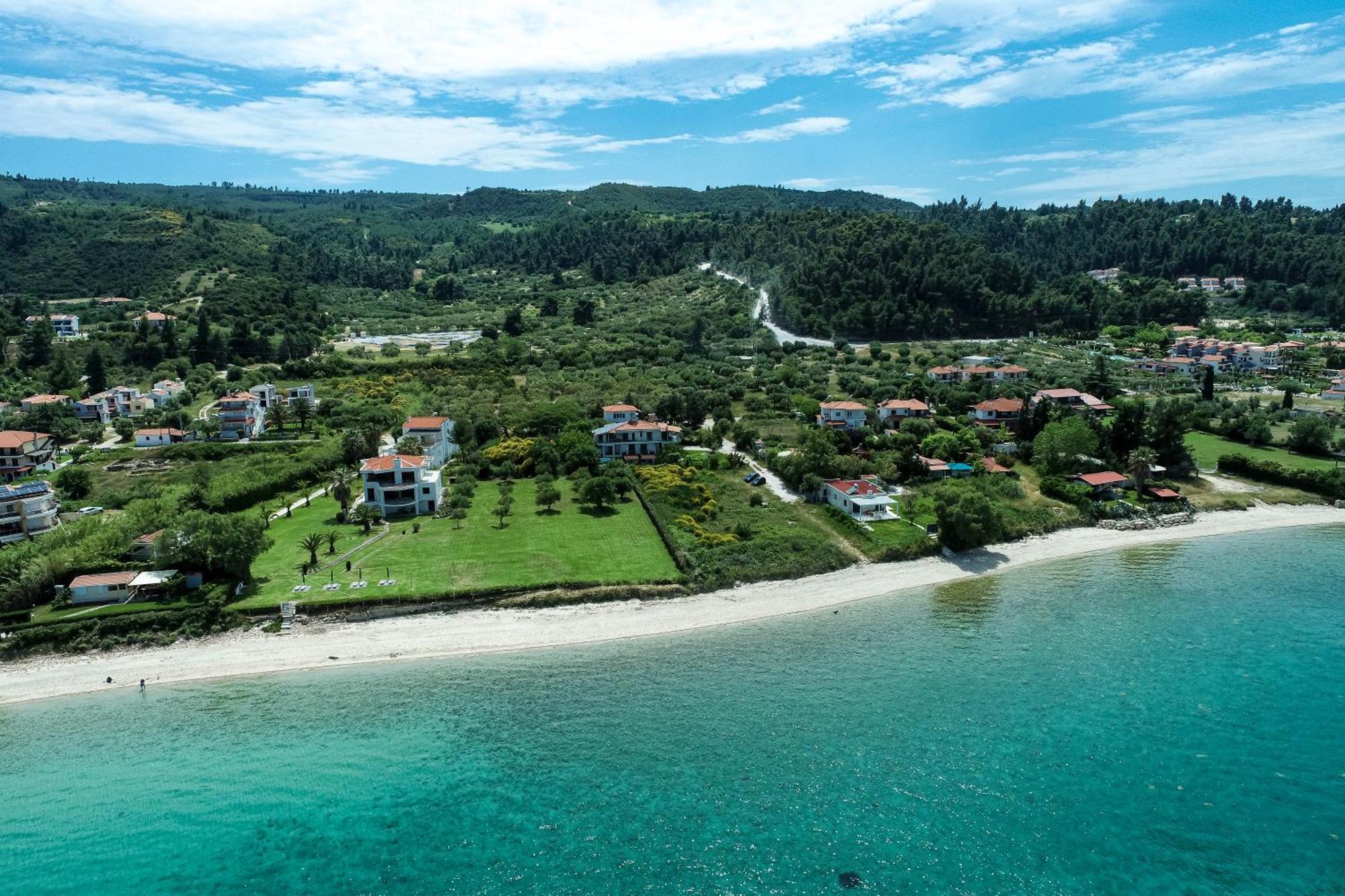Aleksia Seaside Deluxe Apartment Pefkochori Exteriör bild