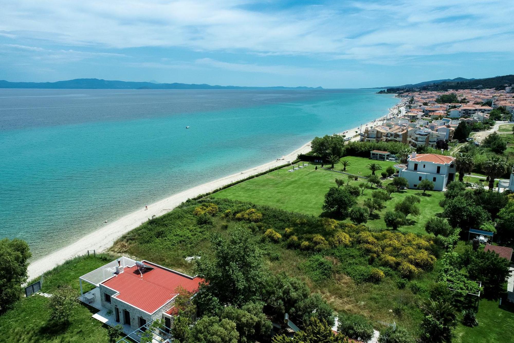 Aleksia Seaside Deluxe Apartment Pefkochori Exteriör bild